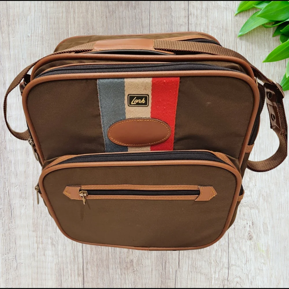 NEW Vintage Lark Expandable Canvas‎ Leather Overnight Weekender Carry-On Luggage